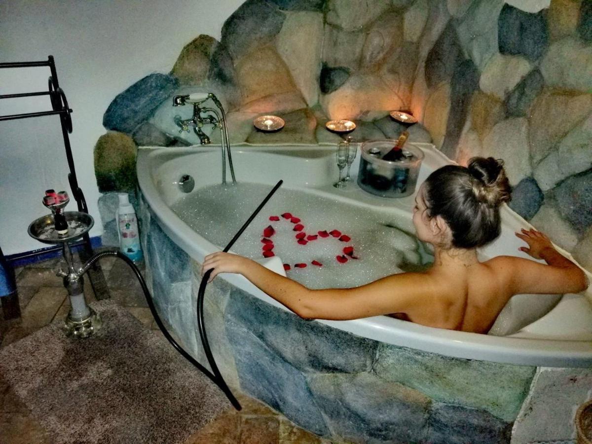 El Escondite De Martina, Casa Rural Romantica Setenil De Las Bodegas Eksteriør billede